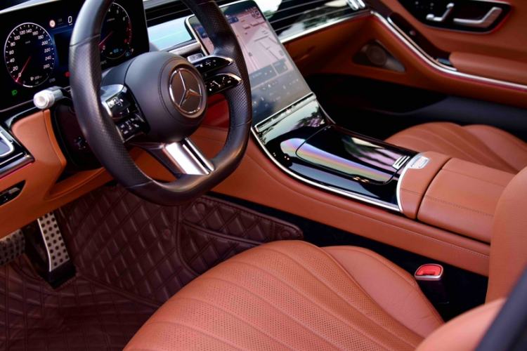 Used Mercedes-Benz S-Class 2022 S 450 L 4MATIC Interior 3