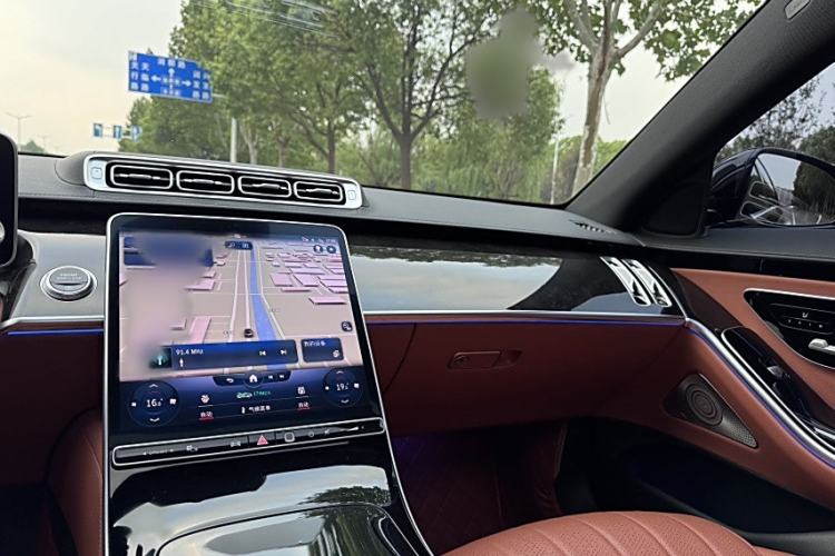 Used Mercedes-Benz S-Class 2022 S 400 L Luxury Model Interior 3