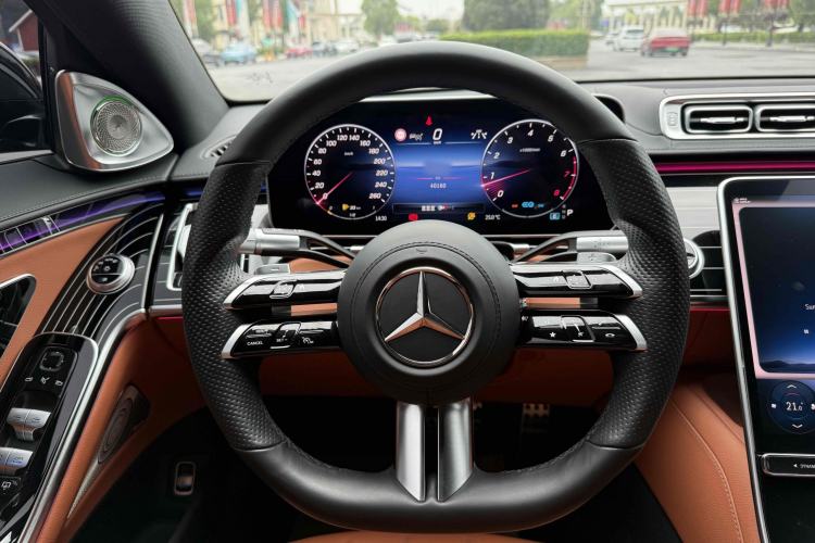Used Mercedes-Benz S-Class 2022 S 450 L 4MATIC Interior 3