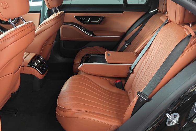 Used Mercedes-Benz S-Class 2022 S 400 L Business Model Interior 4