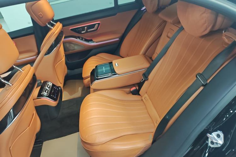 Used Mercedes-Benz S-Class 2022 S 400 L Luxury Model Interior 4