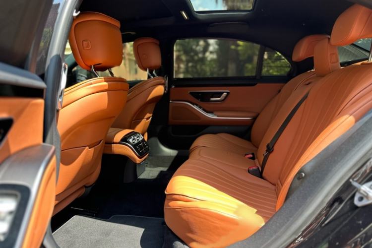 Used Mercedes-Benz S-Class 2022 S 400 L Business Model Interior 5