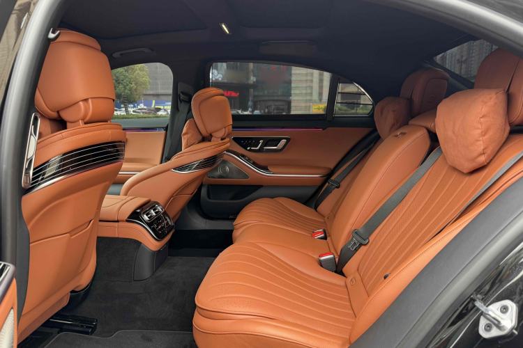 Used Mercedes-Benz S-Class 2022 S 450 L 4MATIC Interior 5