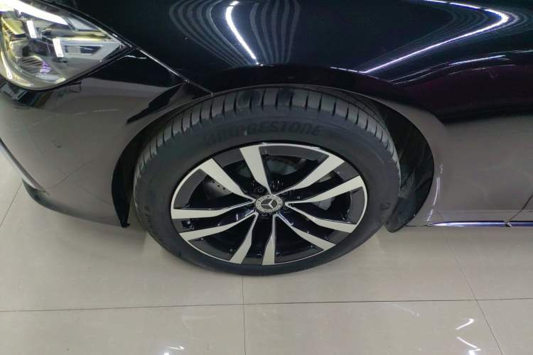 Used Mercedes-Benz S-Class 2022 Revised S 400 L Luxury Edition Left Front Wheel Hub