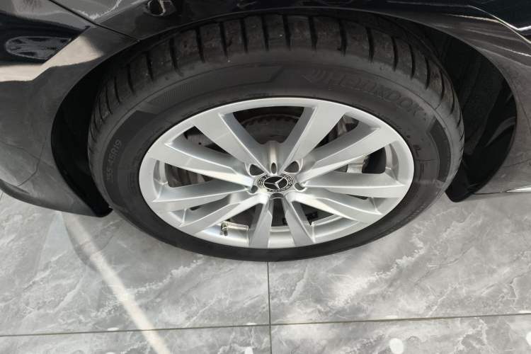 Used Mercedes-Benz S-Class 2022 Revised S 400 L Business Version Left Front Wheel Hub