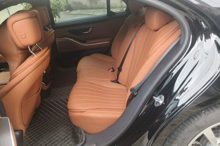 Used Mercedes-Benz S-Class 2022 Revised S 400 L Business Version Left Rear Seat