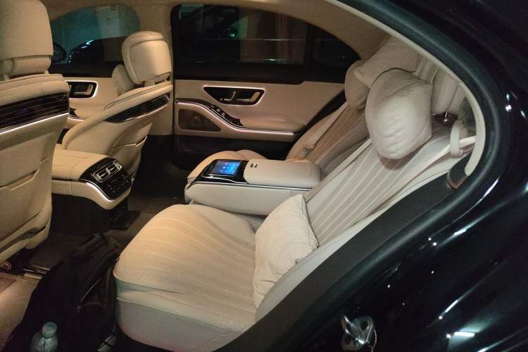 Used Mercedes-Benz S-Class 2022 S 450 L 4MATIC Left Rear Seat