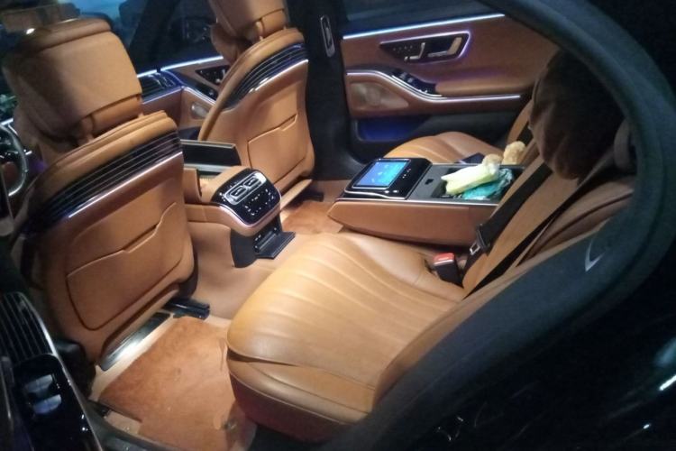 Used Mercedes-Benz S-Class 2022 S 450 L 4MATIC Left Rear Seat
