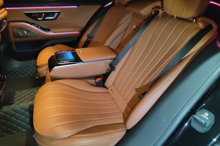 Used Mercedes-Benz S-Class 2022 Revised S 400 L Luxury Edition Left Rear Seat