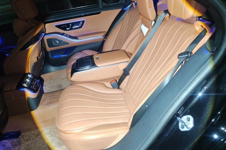 Used Mercedes-Benz S-Class 2022 Revised S 400 L Luxury Edition Left Rear Seat