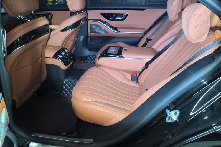 Used Mercedes-Benz S-Class 2022 Revised S 400 L Luxury Edition Left Rear Seat