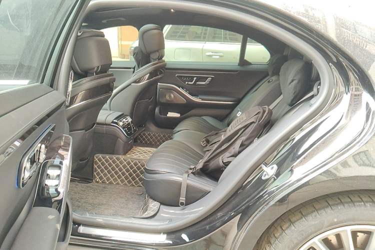 Used Mercedes-Benz S-Class 2022 Refresh S 450 L 4MATIC Left Rear Seat