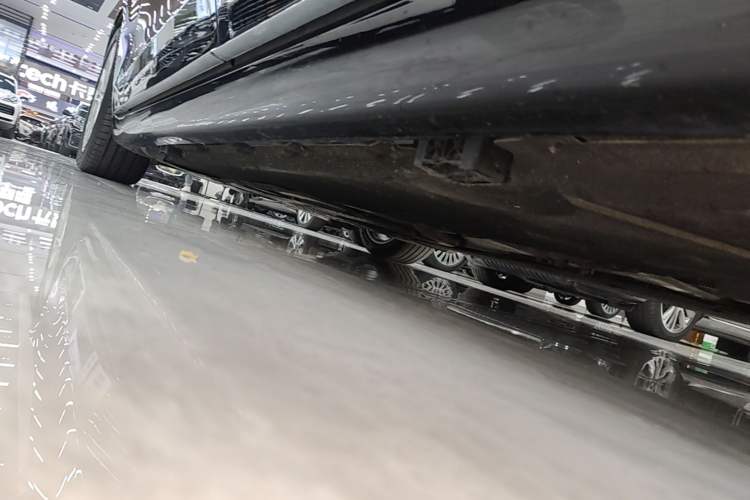 Used Mercedes-Benz S-Class 2022 Revised S 400 L Business Version Left Side Sill