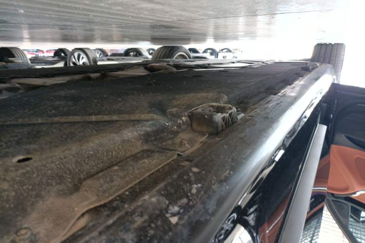 Used Mercedes-Benz S-Class 2022 Revised S 400 L Business Version Left Side Sill