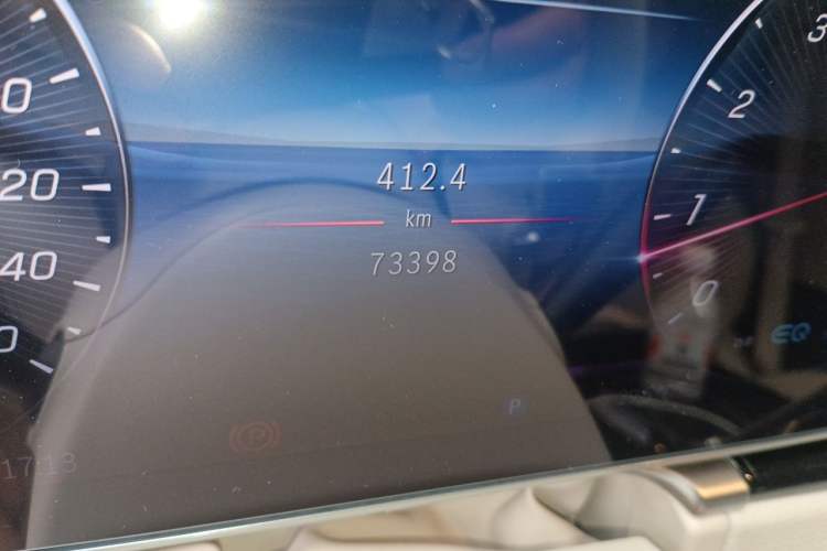 Used Mercedes-Benz S-Class 2022 Revised S 400 L Business Version Odometer Close Up