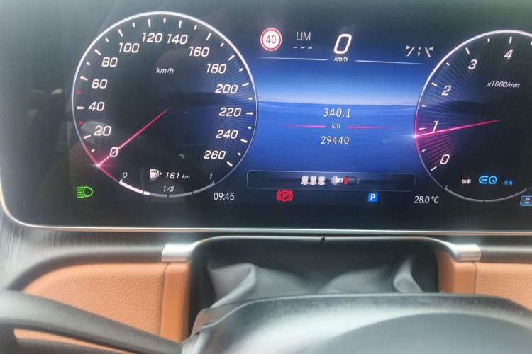 Used Mercedes-Benz S-Class 2022 Revised S 400 L Business Version Odometer Close Up