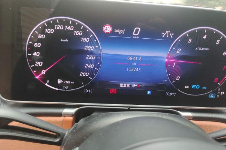 Used Mercedes-Benz S-Class 2022 S 400 L Business Model Odometer Close Up