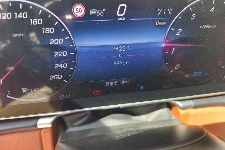 Used Mercedes-Benz S-Class 2022 Revised S 400 L Business Version Odometer Close Up