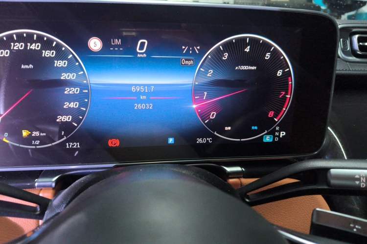 Used Mercedes-Benz S-Class 2022 Revised S 400 L Luxury Edition Odometer Close Up
