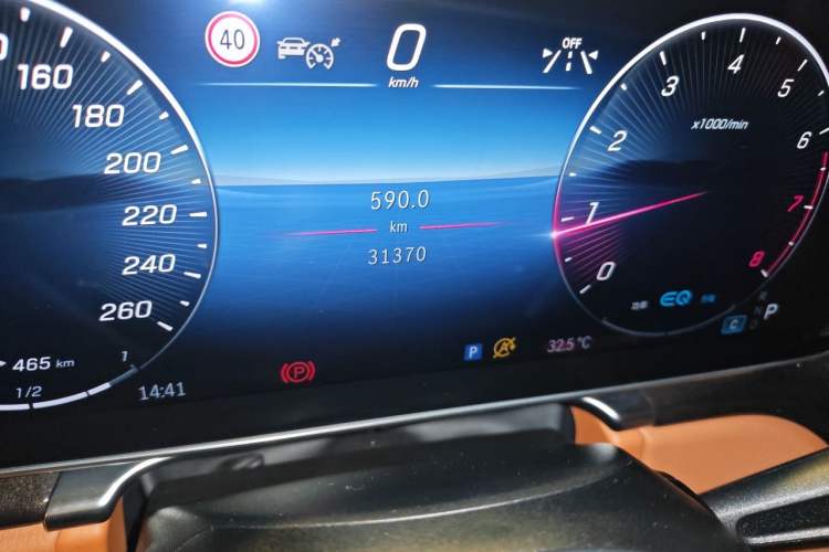 Used Mercedes-Benz S-Class 2022 S 400 L Luxury Model Odometer Close Up