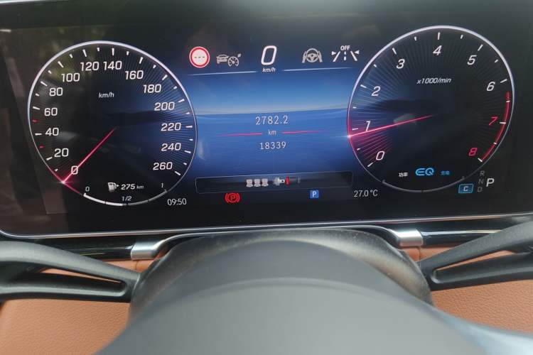 Used Mercedes-Benz S-Class 2022 Refresh S 450 L 4MATIC Odometer Close Up