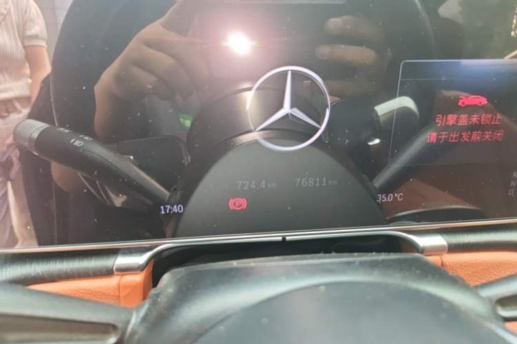 Used Mercedes-Benz S-Class 2022 S 400 L Business Model Odometer Close Up