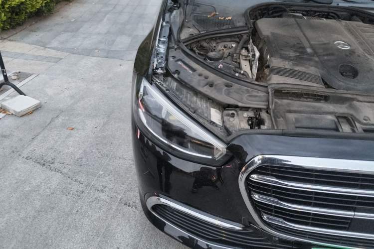 Used Mercedes-Benz S-Class 2022 S 400 L Business Model Right Front Headlight