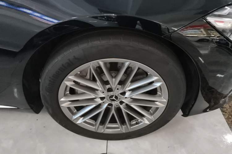 Used Mercedes-Benz S-Class 2022 Restyled S 450 L Right Front Wheel Hub