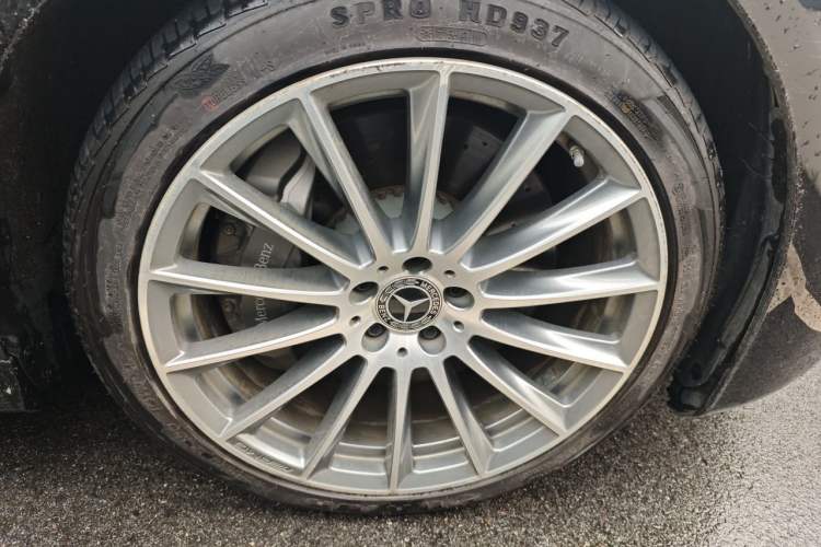 Used Mercedes-Benz S-Class 2022 Refresh S 450 L 4MATIC Right Front Wheel Hub