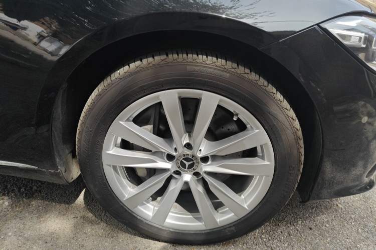 Used Mercedes-Benz S-Class 2022 S 400 L Business Model Right Front Wheel Hub