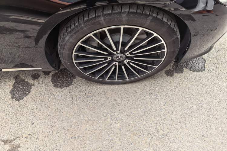Used Mercedes-Benz S-Class 2022 S 400 L Business Model Right Front Wheel Hub