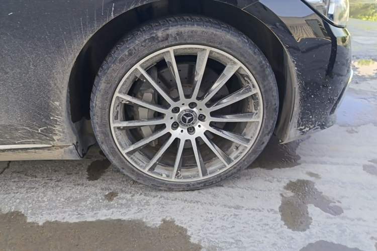 Used Mercedes-Benz S-Class 2022 Revised S 400 L Luxury Edition Right Front Wheel Hub
