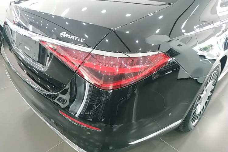 Used Mercedes-Benz S-Class 2022 Revised S 400 L Business Version Right Rear Taillight