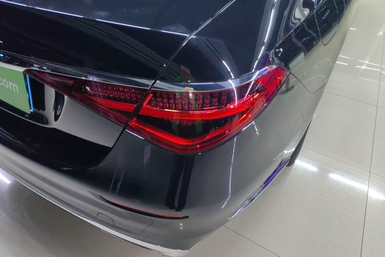 Used Mercedes-Benz S-Class 2022 Revised S 400 L Luxury Edition Right Rear Taillight