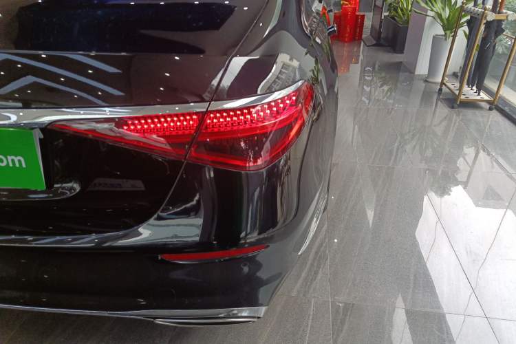Used Mercedes-Benz S-Class 2022 Revised S 400 L Business Version Right Rear Taillight