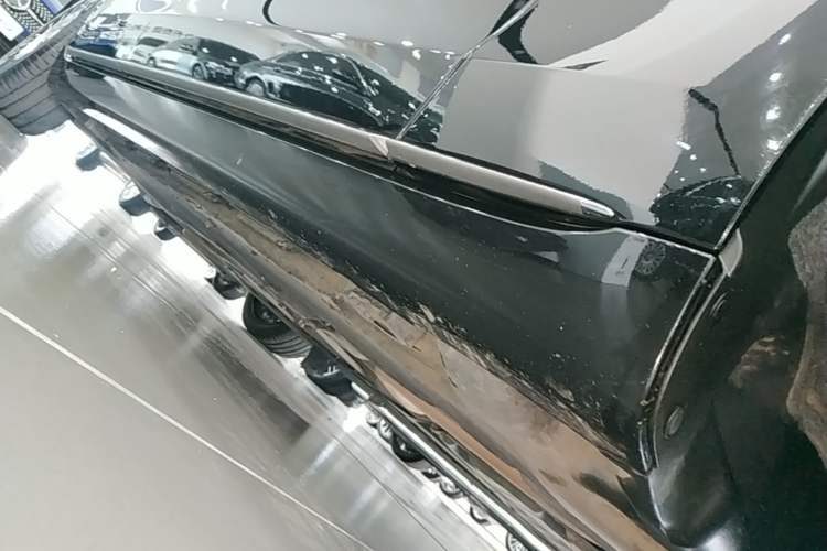 Used Mercedes-Benz S-Class 2022 Revised S 400 L Business Version Right Side Sill