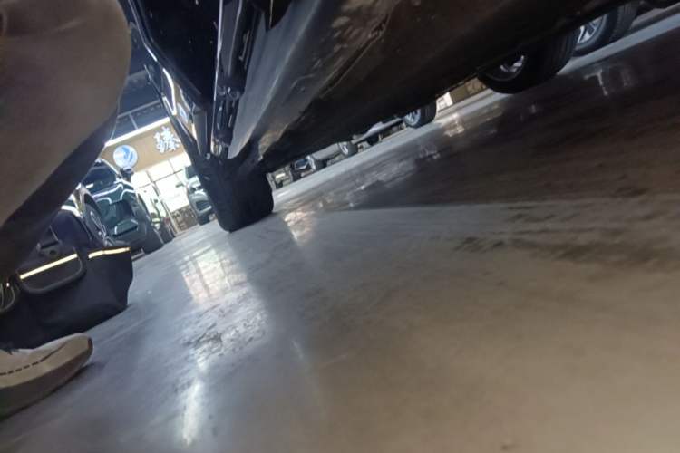 Used Mercedes-Benz S-Class 2022 Revised S 400 L Business Version Right Side Sill