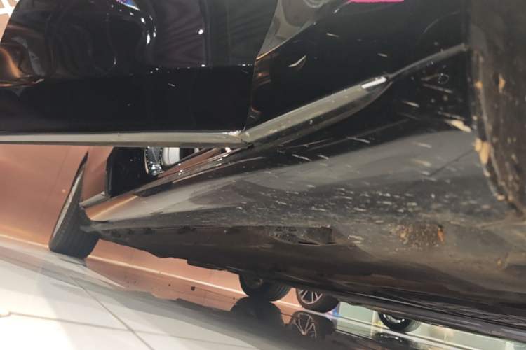 Used Mercedes-Benz S-Class 2022 Revised S 400 L Business Version Right Side Sill