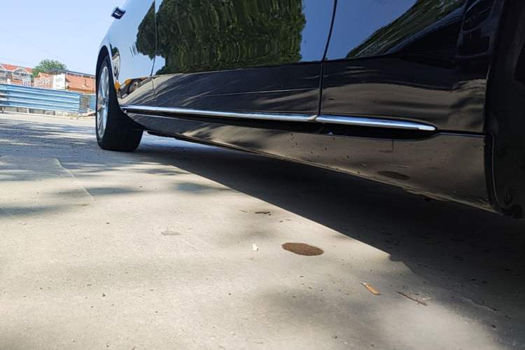 Used Mercedes-Benz S-Class 2022 Revised S 400 L Business Version Right Side Sill