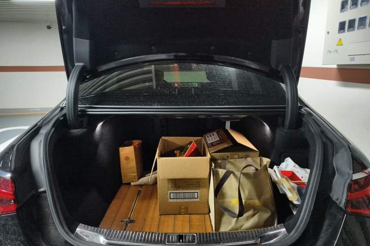 Used Mercedes-Benz S-Class 2022 S 400 L Luxury Model Trunk