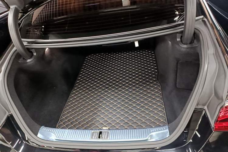 Used Mercedes-Benz S-Class 2022 Restyled S 450 L Trunk