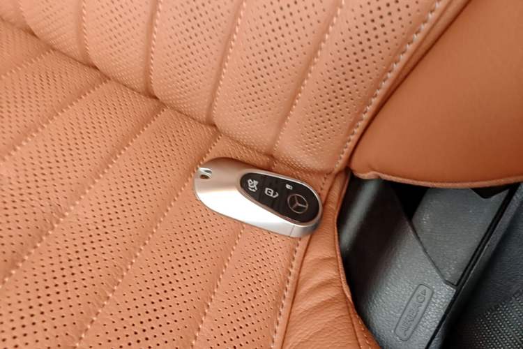 Used Mercedes-Benz S-Class 2022 Restyled S 450 L Vehicle Key