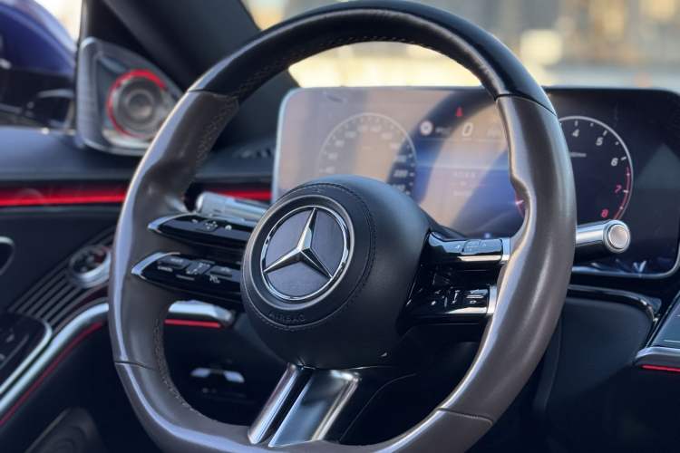 Used Mercedes-Benz S-Class 2022 S 450 L 4MATIC Interior 1