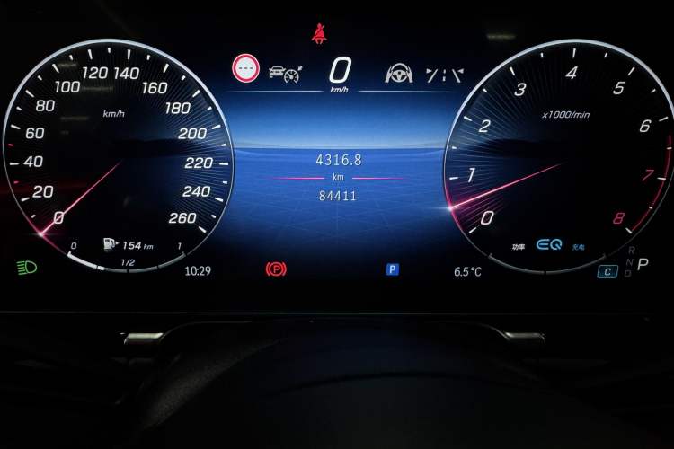 Used Mercedes-Benz S-Class 2022 S 450 L 4MATIC Odometer Close Up