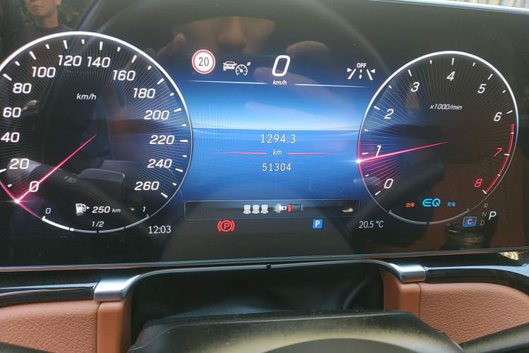 Used Mercedes-Benz S-Class 2022 S 400 L Luxury Model Odometer Close Up