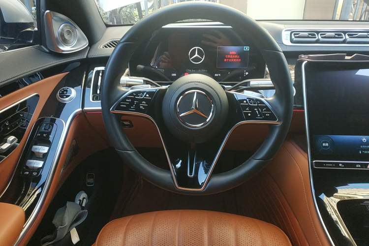 Used Mercedes-Benz S-Class 2022 S 400 L Luxury Model Steering Wheel