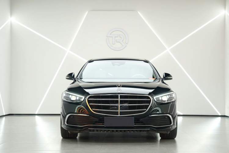 Used Mercedes-Benz S-Class 2022 Revised S 400 L Luxury Edition Exterior 4