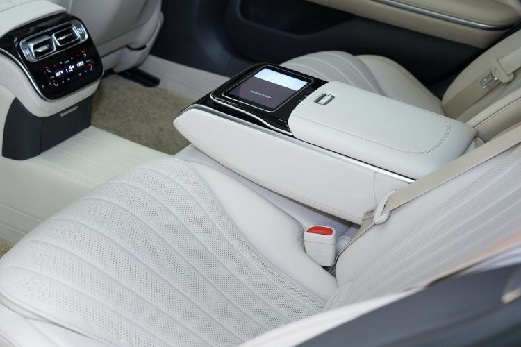 Used Mercedes-Benz S-Class 2022 Revised S 400 L Luxury Edition Interior 7