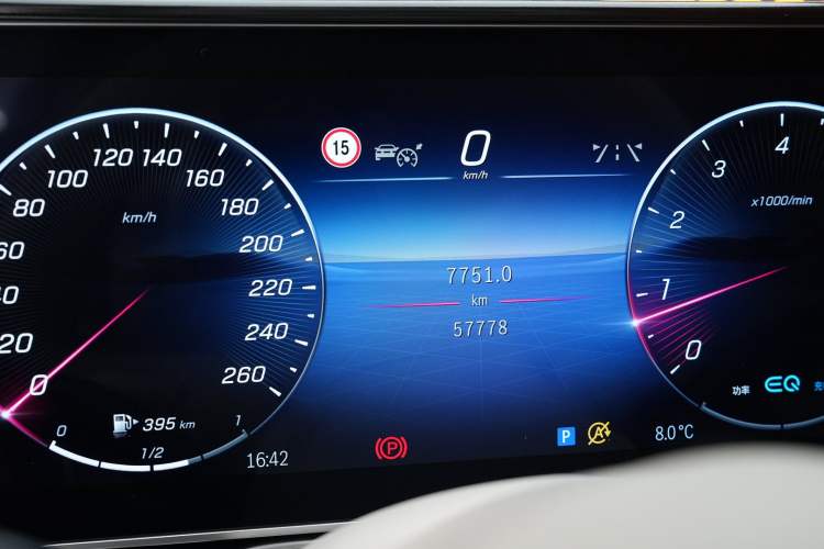 Used Mercedes-Benz S-Class 2022 Revised S 400 L Luxury Edition Odometer Close Up