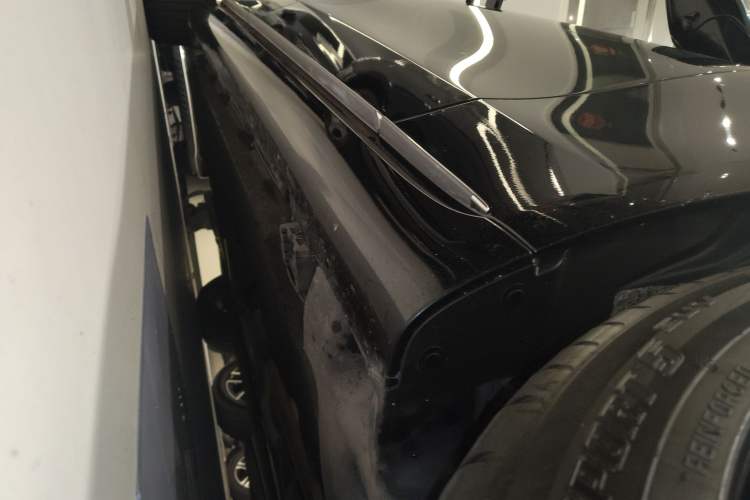 Used Mercedes-Benz S-Class 2022 Revised S 400 L Business Version Right Side Sill